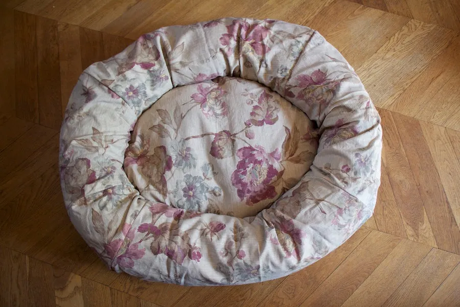 FLORAL DOG BED