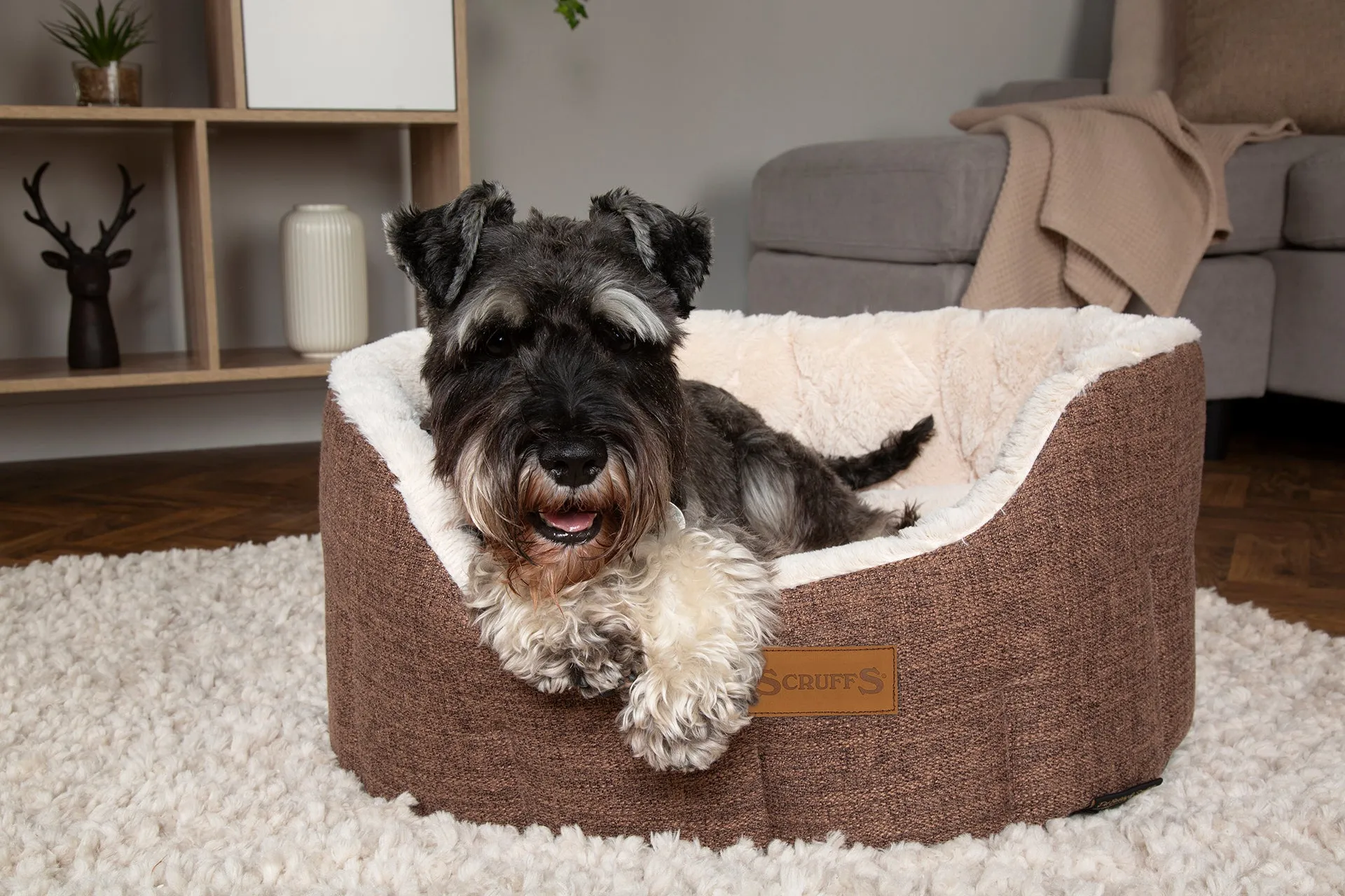 Scruffs - Woodlands Oval Bed Brown (75cm)
